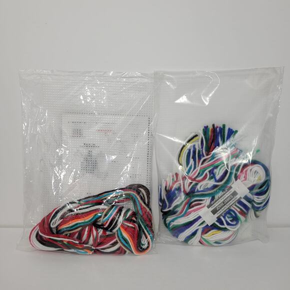 2 Needlecraft Shop Plastic Canvas Christmas Kits Church Coasters Little Wigglers - Picture 4 of 4